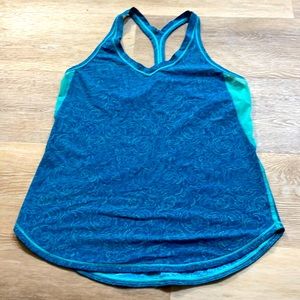 Lululemon workout shirt